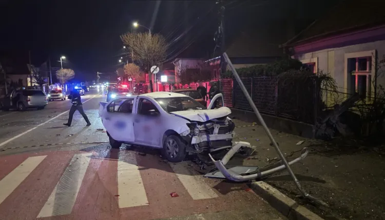 Accident rutier în Cluj-Napoca, două persoane rănite și șofer reținut