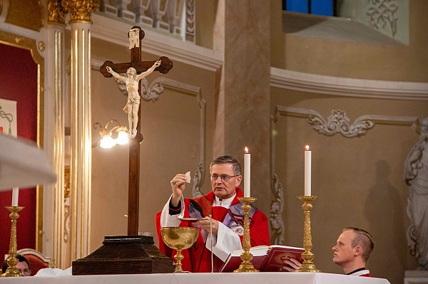 Mesajul Învierii: Credința și Mărturia devin Prioritate în Anul Promisiunii