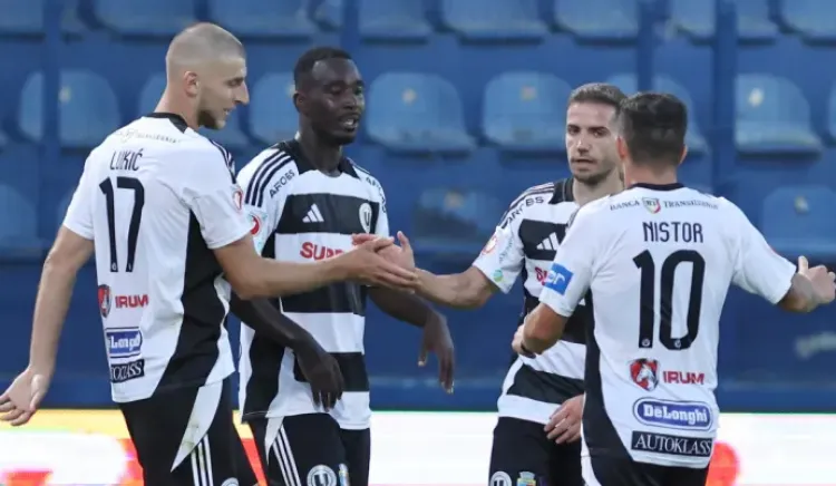 Meci crucial între Rapid București și Universitatea Cluj în SuperLiga României