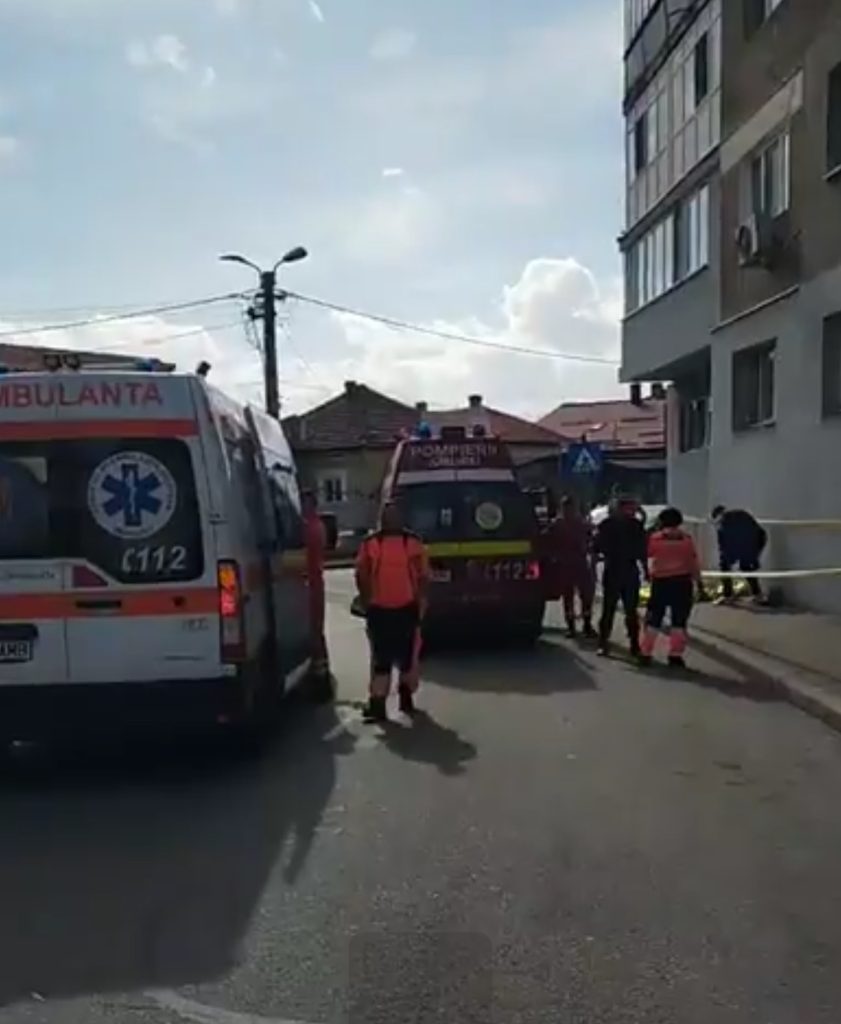 Incident grav în Focșani: băiețel de 7 ani cade de la etaj