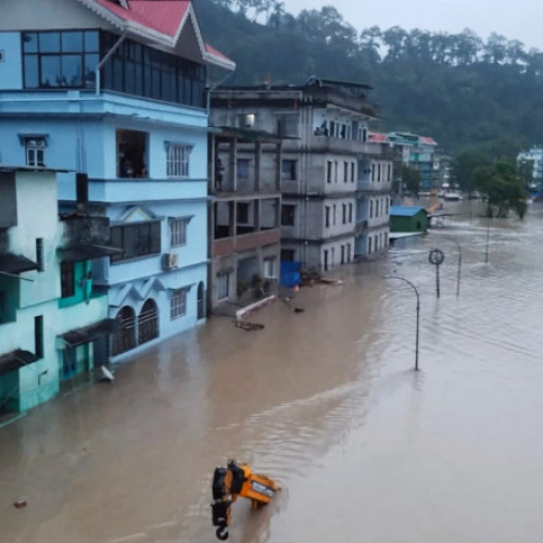 Topirea ghețarilor din Himalaya generează viituri devastatoare