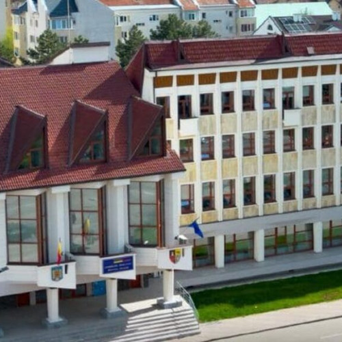 Primăriile din Bistrița-Năsăud beneficiază de fonduri pentru școli