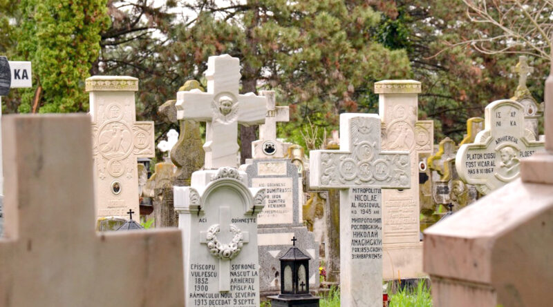 Un bărbat din Vulcan, acuzat de înșelăciune în domeniul lucrărilor funerare