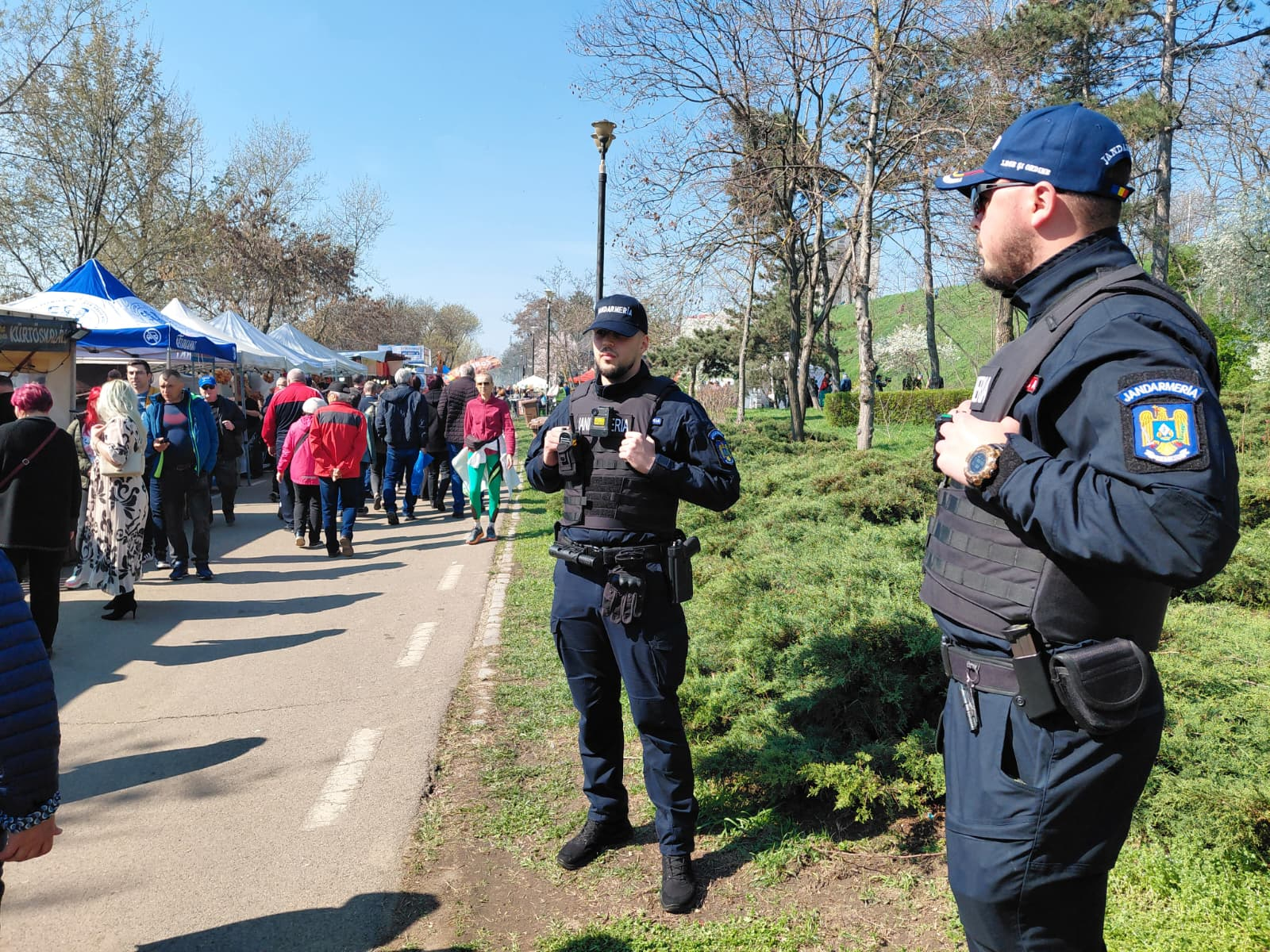 Mii de gălățeni sărbătoresc Paștele Catolic și Floriile