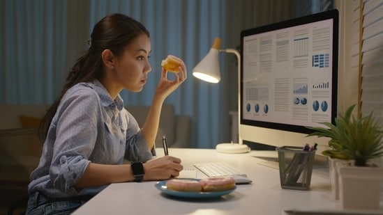 Un cardiolog avertizează: 'Această obișnuință zilnică îți dublează riscul de atac de cord'