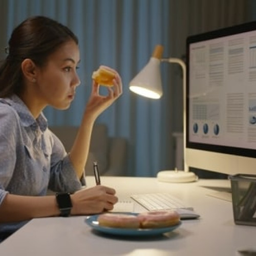 Cardiolog avertizează: 'Această obișnuință zilnică îți dublează riscul de atac de cord'