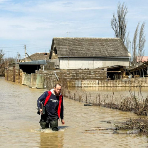 Inundații devastatoare în sudul Rusiei: Cinci morți și mii evacuați