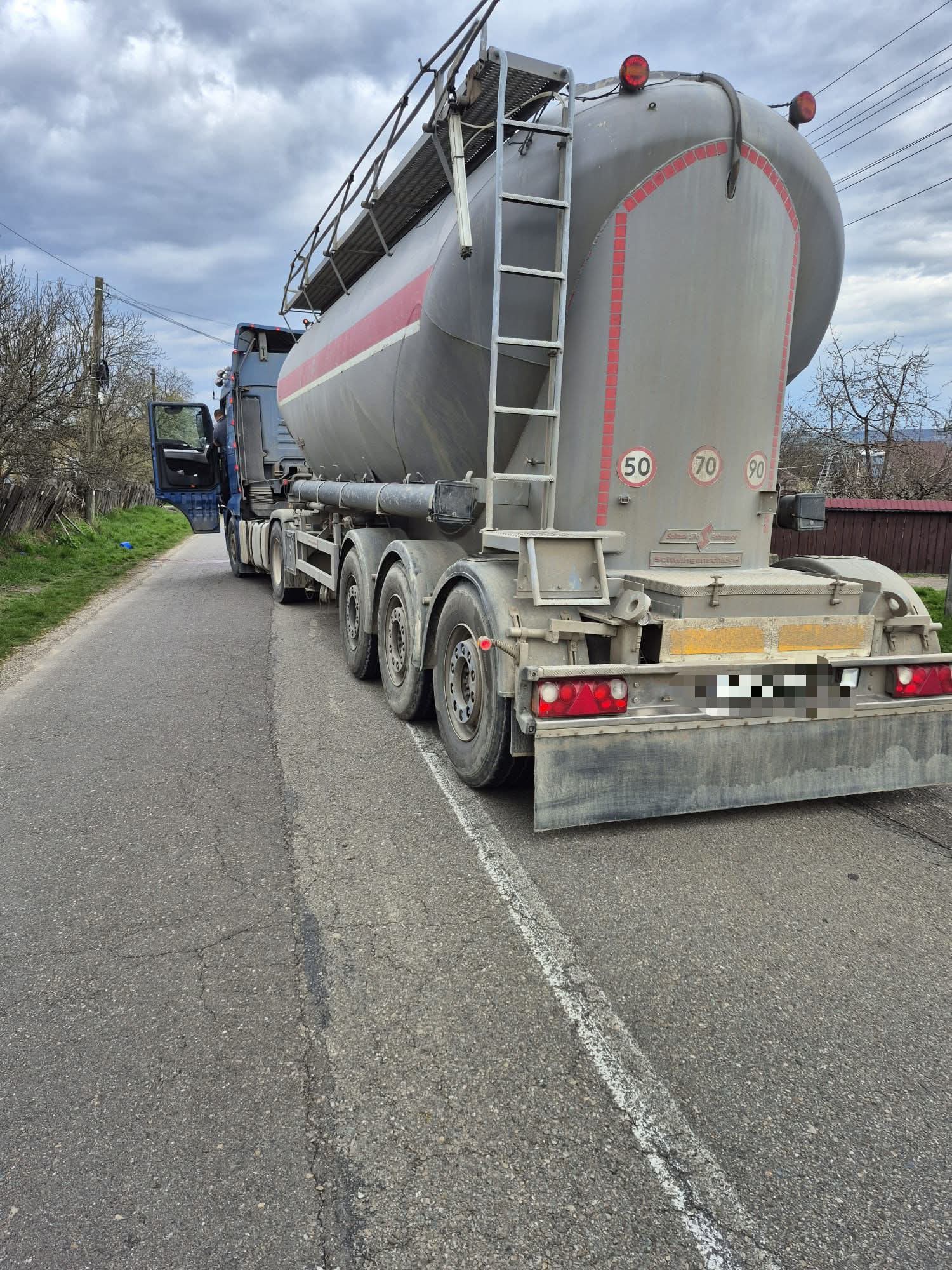 Accident grav la Davideni: un bărbat de 89 de ani a murit