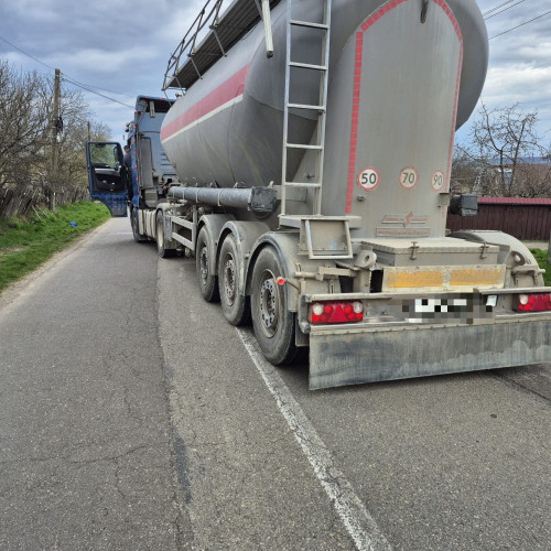 Accident grav la Davideni: un bărbat de 89 de ani a murit