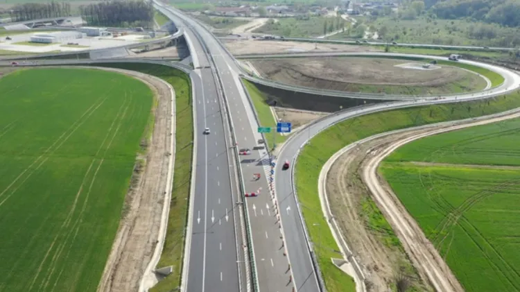 Inaugurarea sectorului Zimbor – Poarta Sălajului pe Autostrada Transilvania se apropie, dar rămân întârzieri