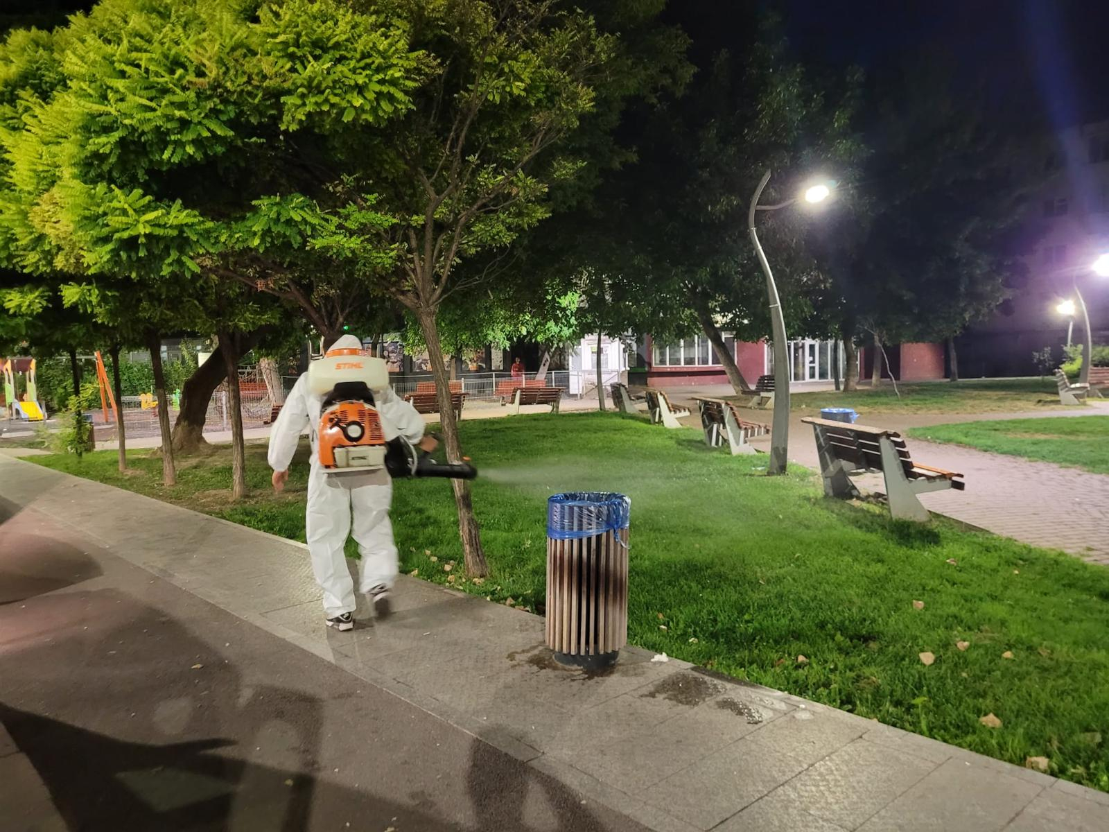 Galați: Acțiuni de combatere a căpușelor și insectelor zburătoare