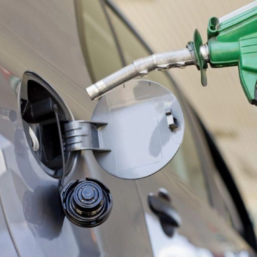 Prețurile la motorină scad, dar benzina devine mai scumpă