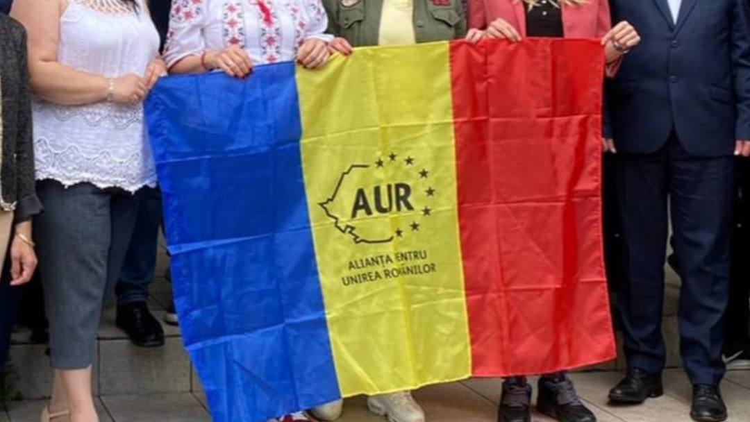 Trei bărbați trimiși în judecată pentru violul unei minore la un eveniment AUR