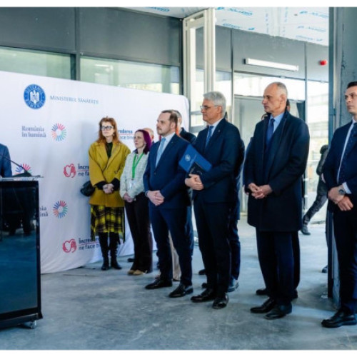 Nicușor Dan vizitează Centru de Mari Arși din Timișoara, apreciind echipele medicale