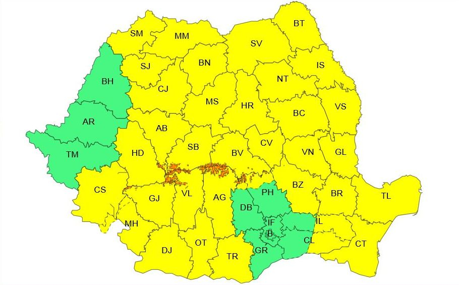 Vreme severă și precipitații mixte anunțate de meteorologi