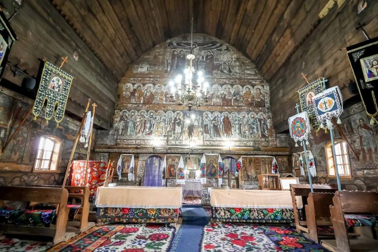 Biserica „Sfântul Nicolae” din Budești-Josani, simbol al patrimoniului maramureșean