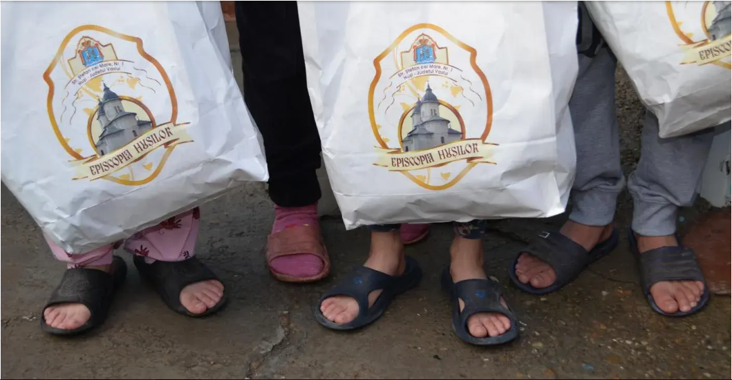 Proiectul „Inimă de Părinte” susține persoanele vârstnice și copiii din Huși