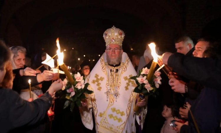 Sfânta Lumină sosește în Maramureș înainte de Sărbători