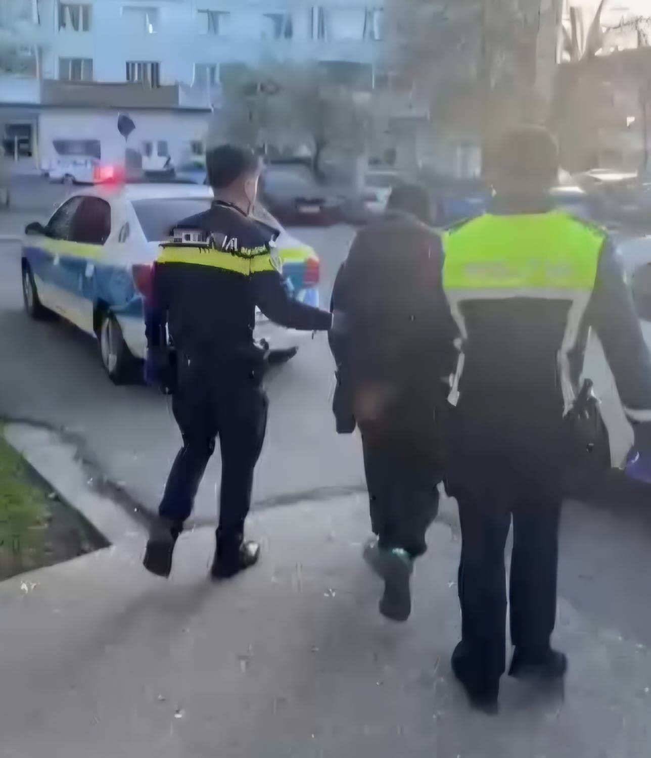 Atac violent într-un tramvai din Craiova: o adolescentă de 15 ani rănită