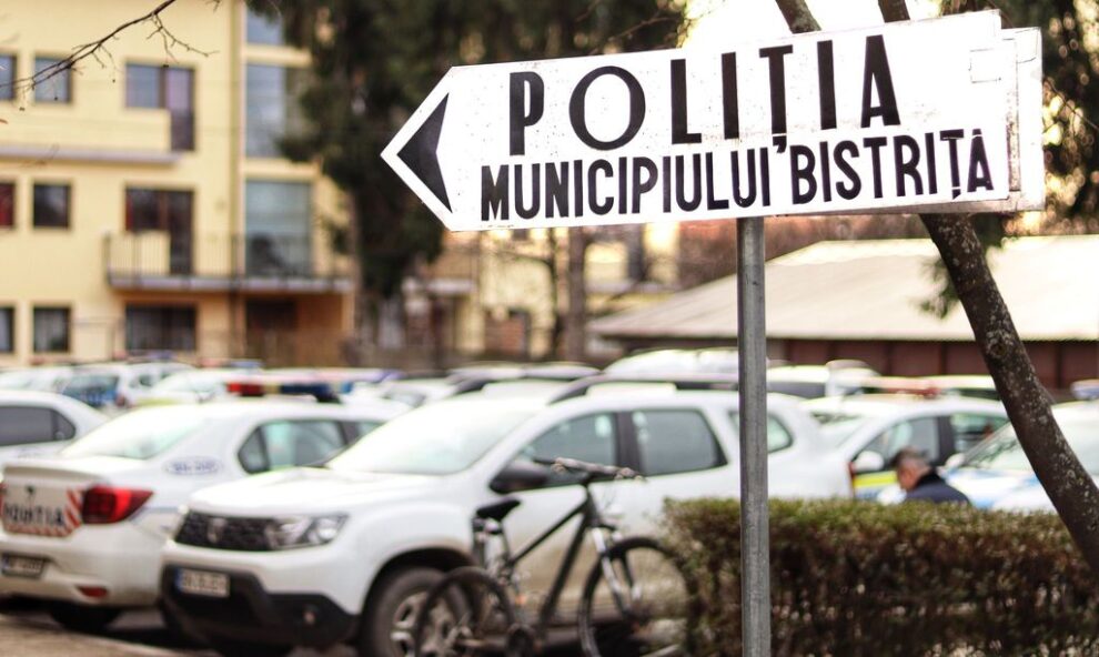 Bărbat din Bistrița acuzat de furturi și distrugeri în Viișoara