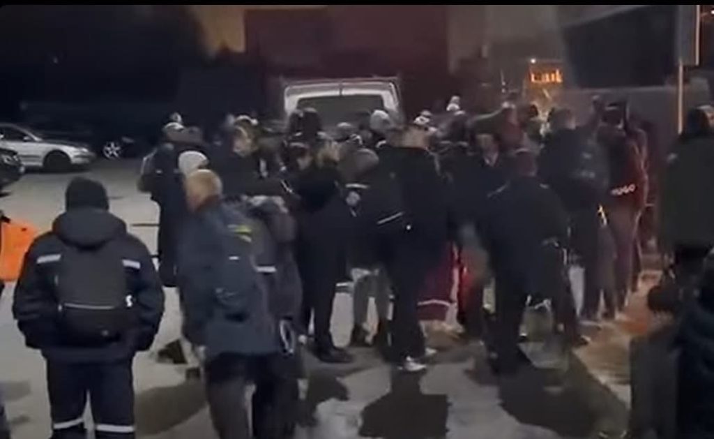 Sindicatele cer Guvernului fonduri pentru primele de Paște ale minerilor