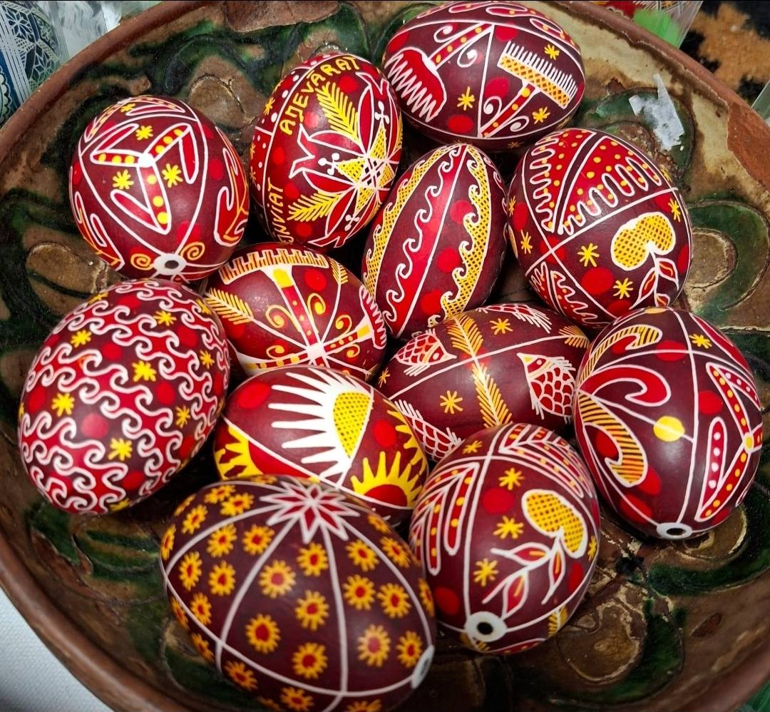 Românii păstrează tradițiile de Joia Mare înainte de Paște