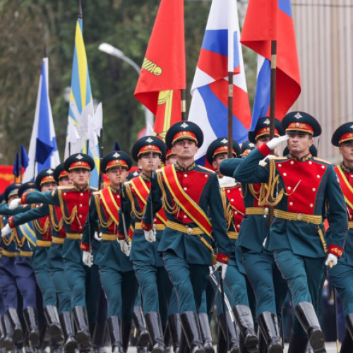 Generalul francez Mandon avertizează asupra posibilei amenințări rusești