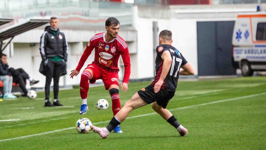 Etapa a treia din play-off-ul Ligii secunde începe vineri