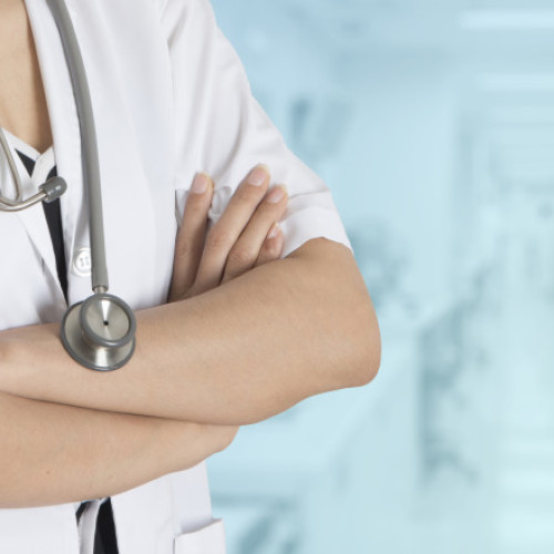 Ministrul Sănătății anunță începerea includerii medicilor rezidenți în gărzi