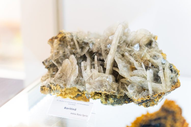 Program special de vizitare la Muzeul Județean de Mineralogie în Paște