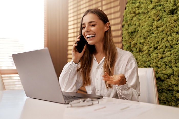 Integrează bluza elegantă în outfiturile de zi cu zi