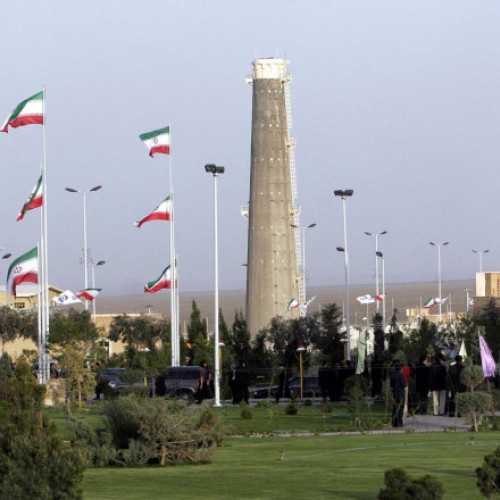 Rusia este dispusă să ajute Iranul cu uraniul îmbogăţit