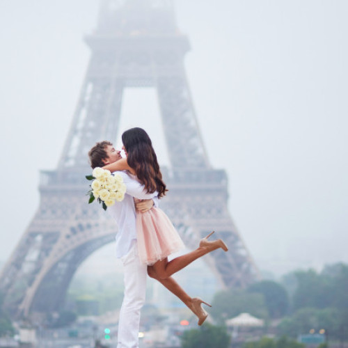 Senatul francez elimină „obligaţia conjugală” din Codul Civil