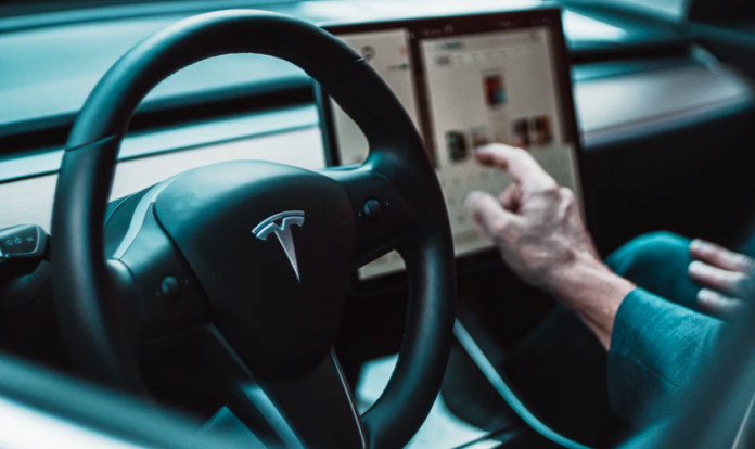 Tesla pregătește un nou SUV compact, mai accesibil pentru piață