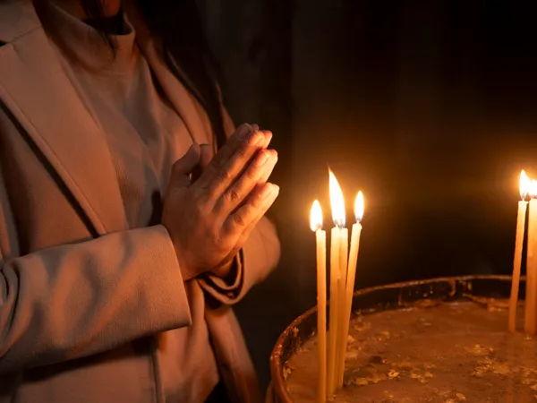 Vinerea Mare: Tradiții și Interdicții în Creștinism