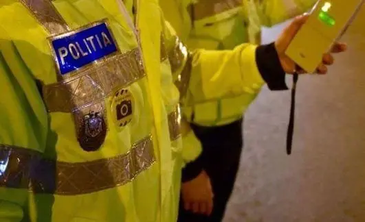 Accident pe DJ 123E: Bărbat de 39 de ani arestat pentru conducere sub influența alcoolului