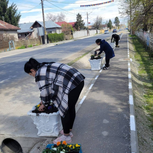 Odobești își înfrumusețează orașul înainte de Paște