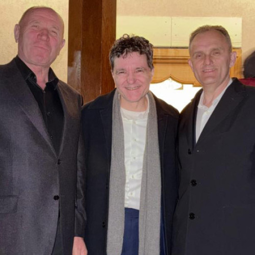 Nicuşor Dan, vizită neanunțată la Mănăstirea Cornu, în Vinerea Mare