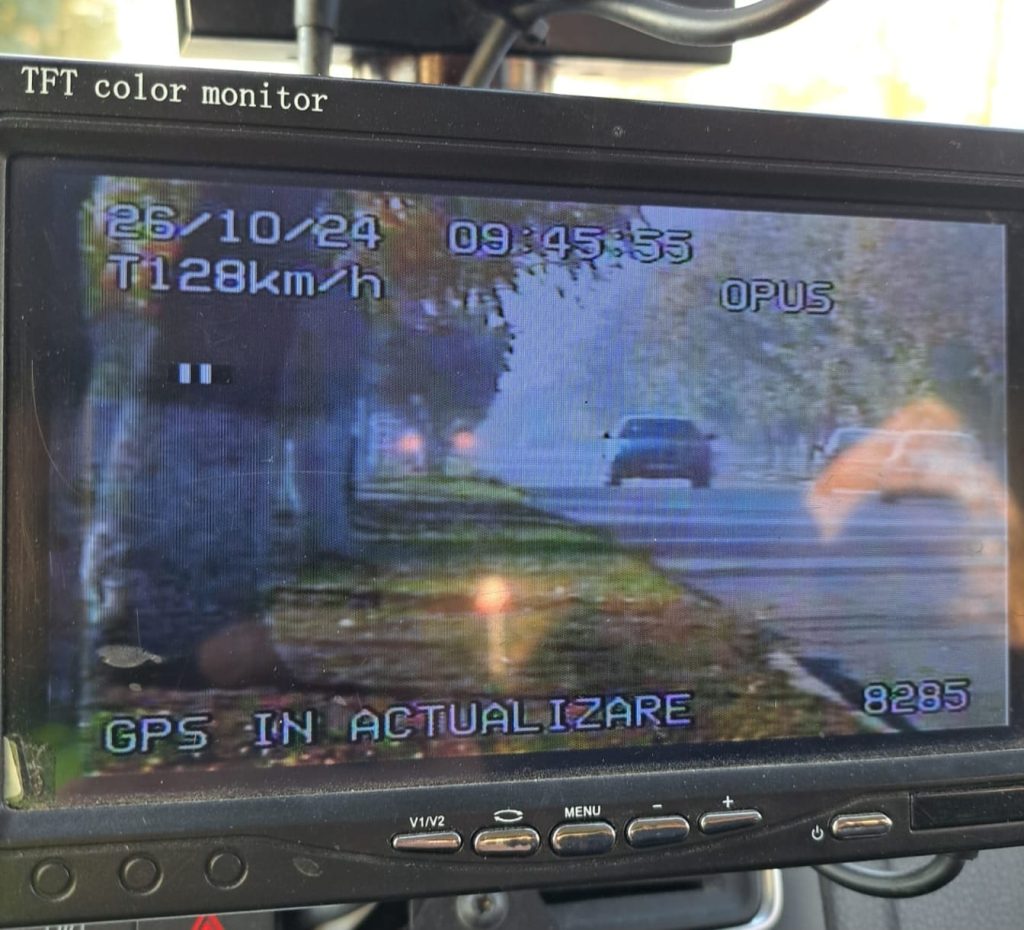 Șoferiță amendată după ce s-a grăbit acasă la cozonaci