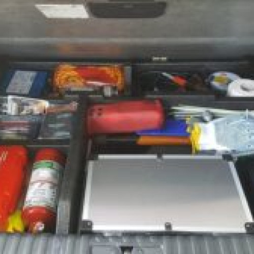 Camera Deputaților Trusa de Prim Ajutor Intra in Noul Proiect Adoptat de Deputați, triunghiurile reflectorizante n)

Noul Proiect Adoptat de Deputații Înlocuiește Trusa de Prim Ajutor și Triunghiurile Reflectorizante pentru Toate Vehiculele