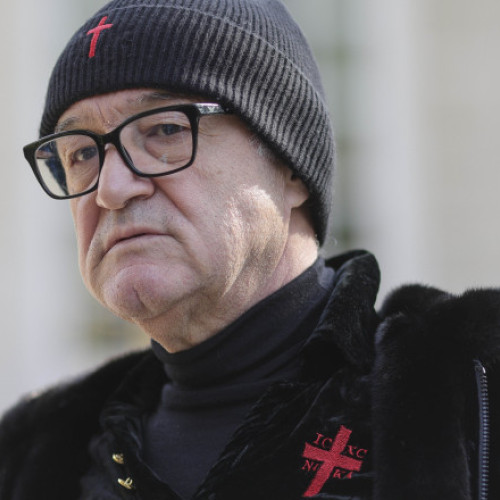 Gigi Becali prins conducând cu 109 km/h pe Șoseaua Pipera