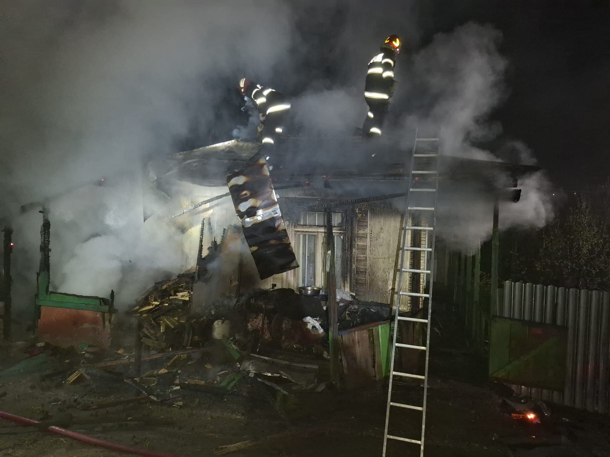 Incendiul din Podu Turcului a dus la decesul unui bărbat de 84 de ani