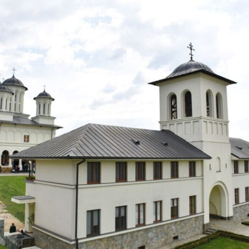 Slujba de Izvorul Tămăduirii va fi oficiată de IPS Andrei