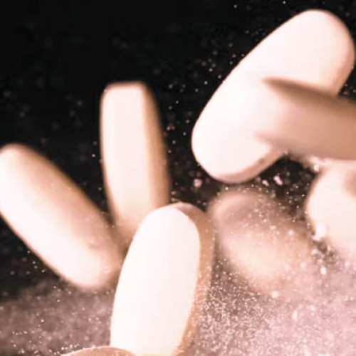 Femeile la menopauză: publicitatea păguboasă și soluțiile corecte