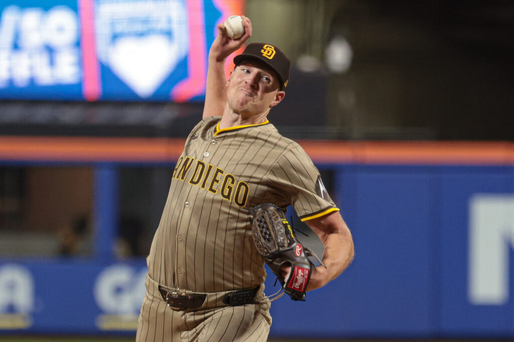 Nick Pivetta părăsește meciul din cauza rigidității la cot