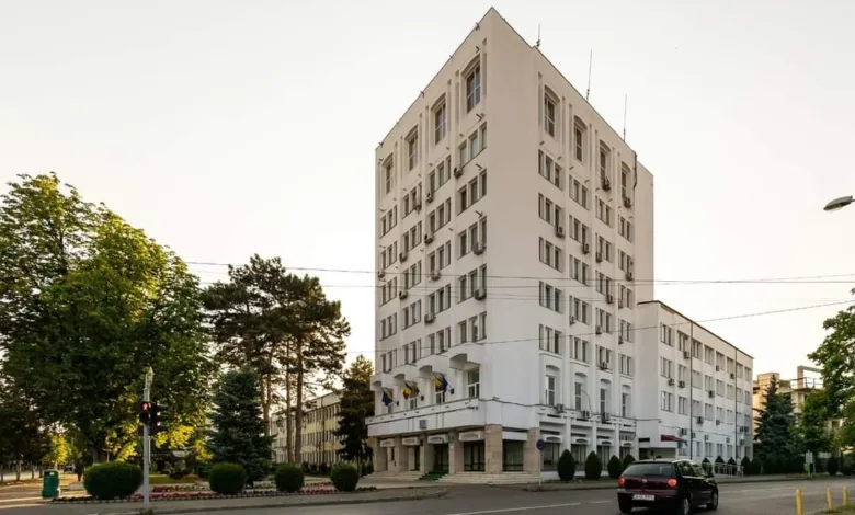 Prefectura Buzău pierde nouă angajați din cauza austerității guvernamentale