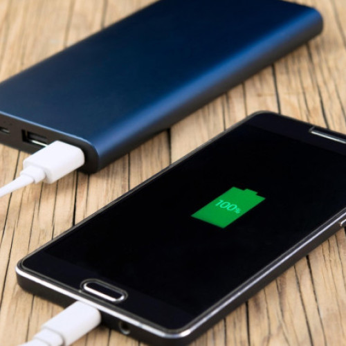 Japonia interzice utilizarea bateriilor portabile în avioane din 24 aprilie