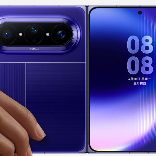 Huawei depășește Apple și Samsung cu noul model pliabil larg