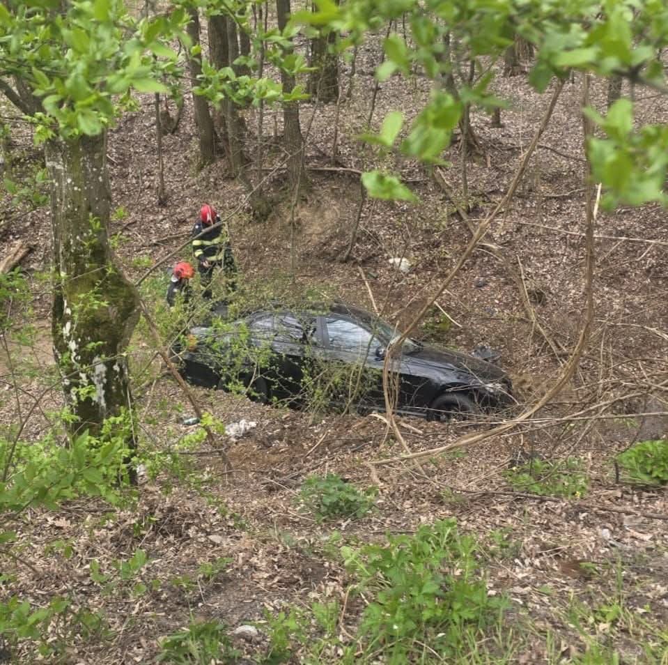 Accident rutier pe DJ 703E: tânăr din Băbana a fost prins băut la volan