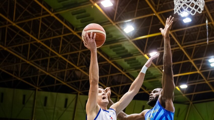 CSM Târgu Mureș întâlnește Corona Brașov în Liga Națională de baschet